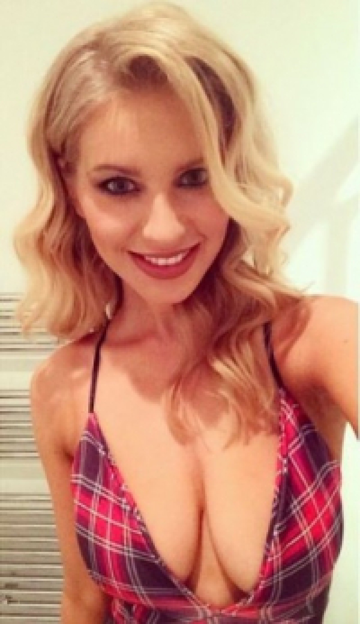 treba mi pravo muško za malo vrućeg druženja