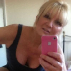 sama vec dugo,javi se pa da probamo