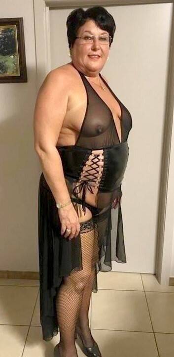 MIRNA KUTINA ZOVI 064-605-500 ŠALJI SMS vidi opis