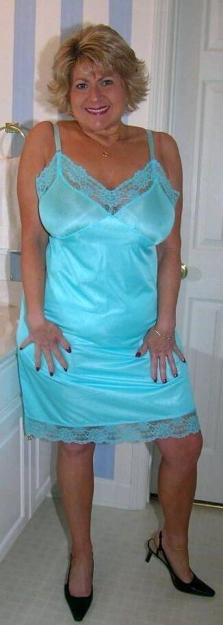 AMANDA ZLATAR ZOVI 064-654-654 ŠALJI SMS vidi opis