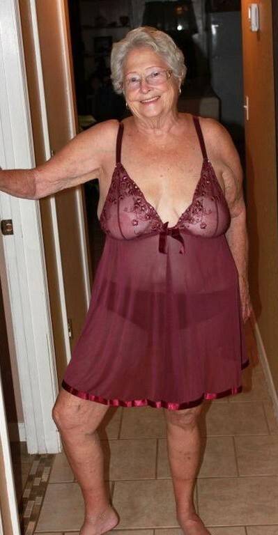 DAVORKA ZAPREŠIĆ ZOVI 064-654-654 ŠALJI SMS vidi opis