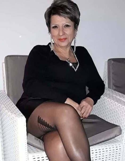 ANA ZABOK ZOVI 064-605-500 ŠALJI SMS vidi opis