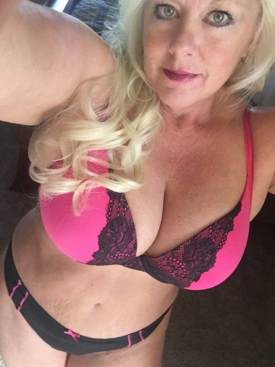 PAMELA ZAGREB ZOVI 064-654-654 ŠALJI SMS vidi opis